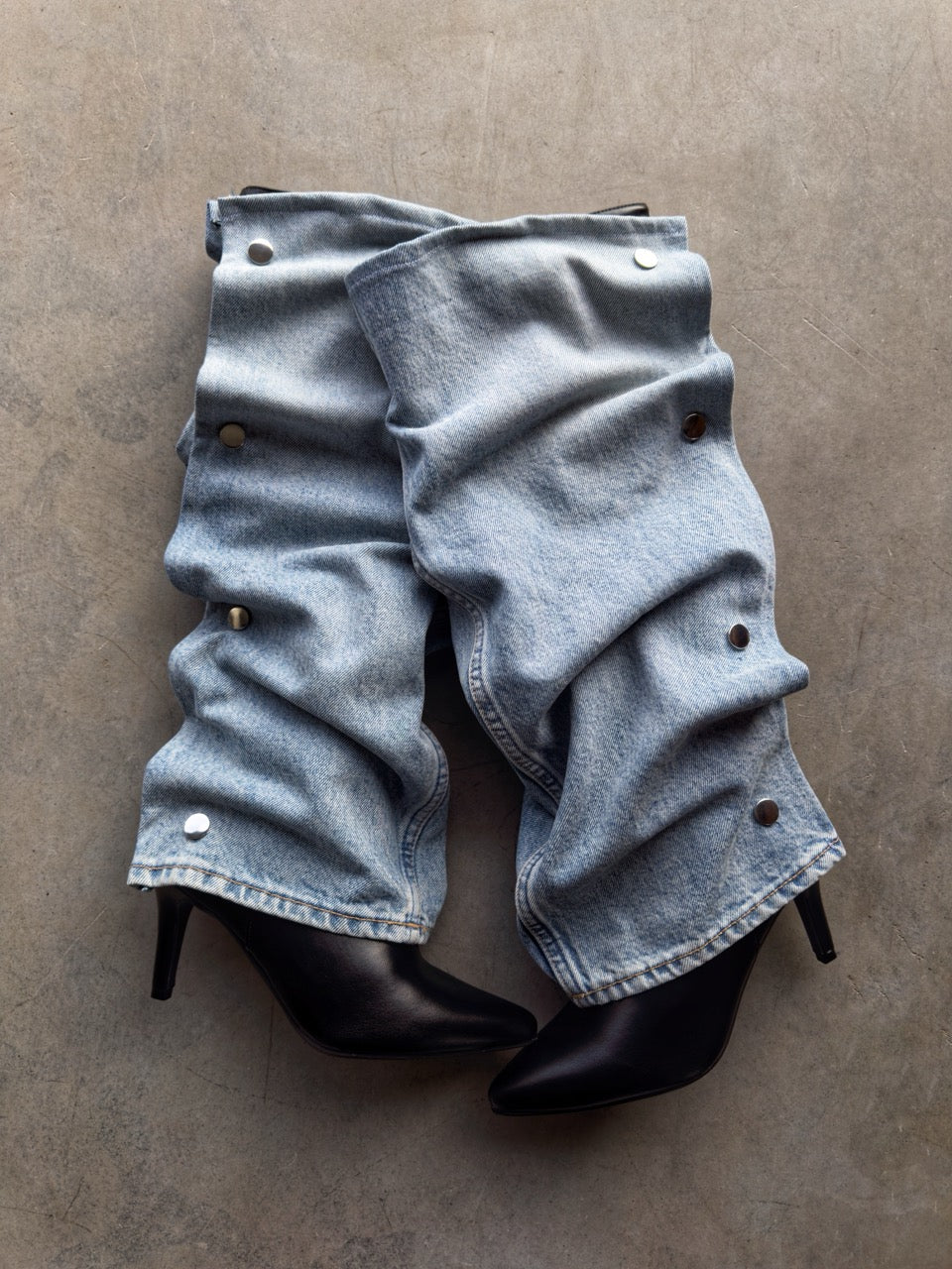 LIGHT BLUE DENIM HEELS